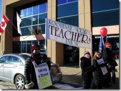 Kootenay-Columbia Teachers' Union Supporting FortisBC Locked Out Workers At Rally in Trail on December 7, 2013