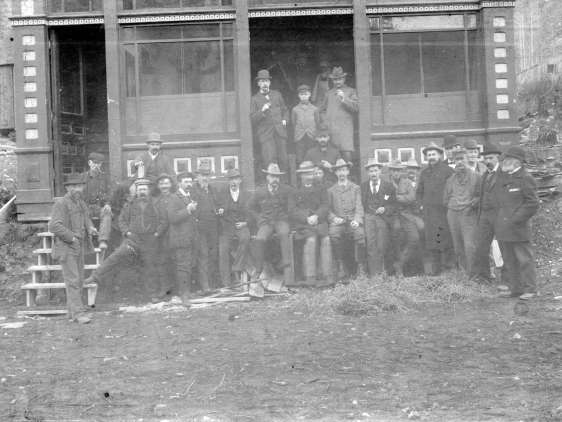 Opening of Bank of B.N.A.  Reference code AM54-S4-2-: CVA 371-773  Date(s)     [ca. 1899] 